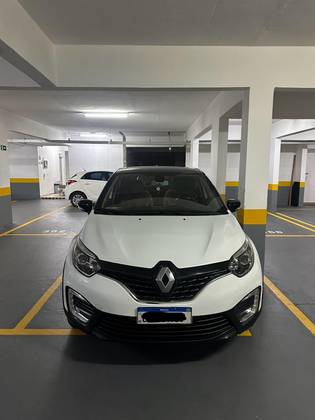 RENAULT CAPTUR 1.6 16V SCE FLEX INTENSE X-TRONIC RENAULT CAPTUR 1.6 16V SCE FLEX INTENSE X-TRONIC